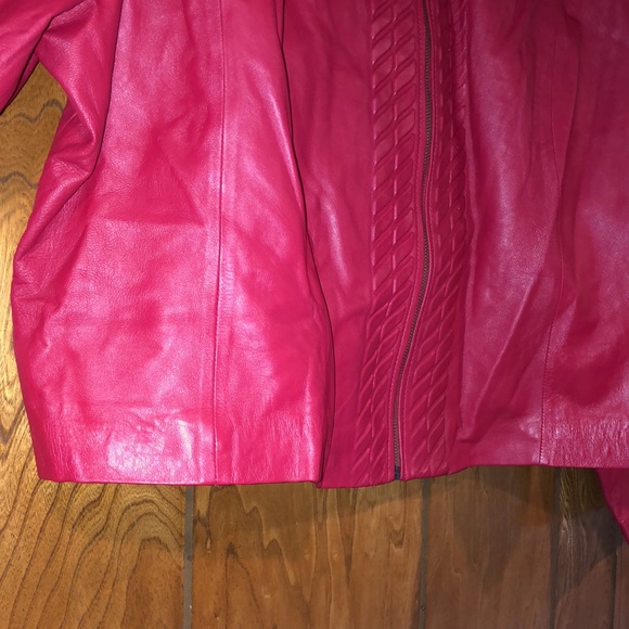 Red leather Jacket - Picture 6 of 7
